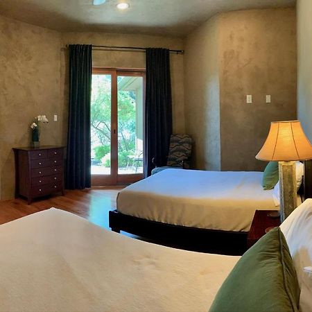 Scenic Hill Country Retreat - Rhino Ranch Villa New Braunfels Buitenkant foto