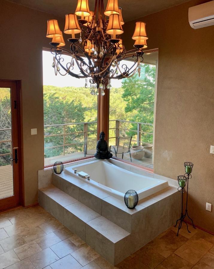 Scenic Hill Country Retreat - Rhino Ranch Villa New Braunfels Buitenkant foto