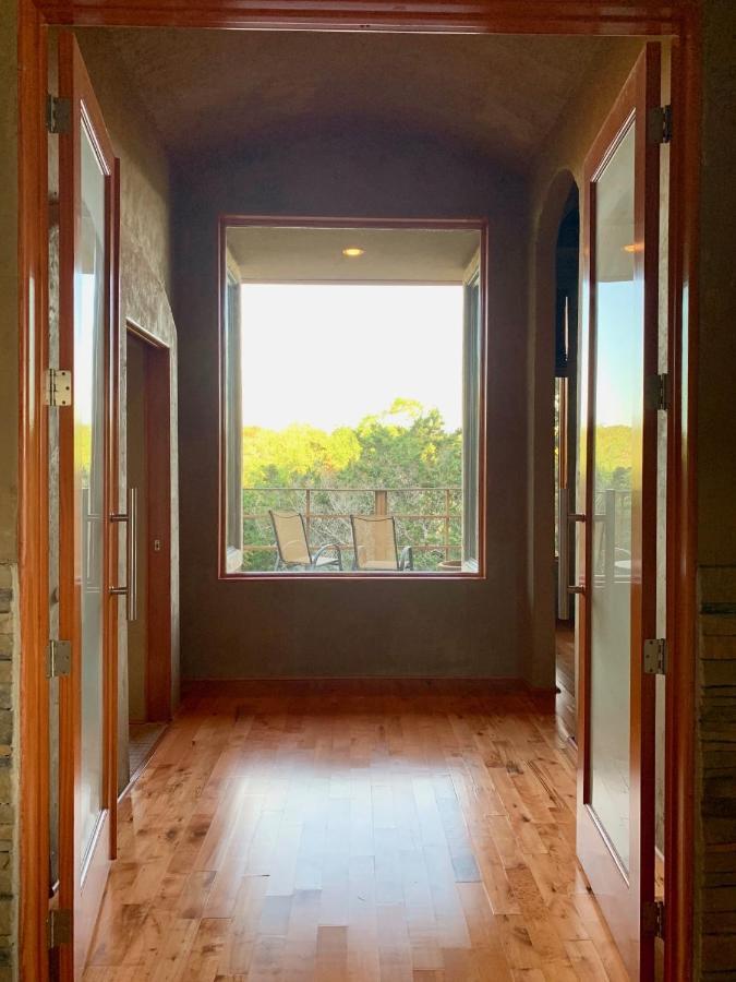 Scenic Hill Country Retreat - Rhino Ranch Villa New Braunfels Buitenkant foto