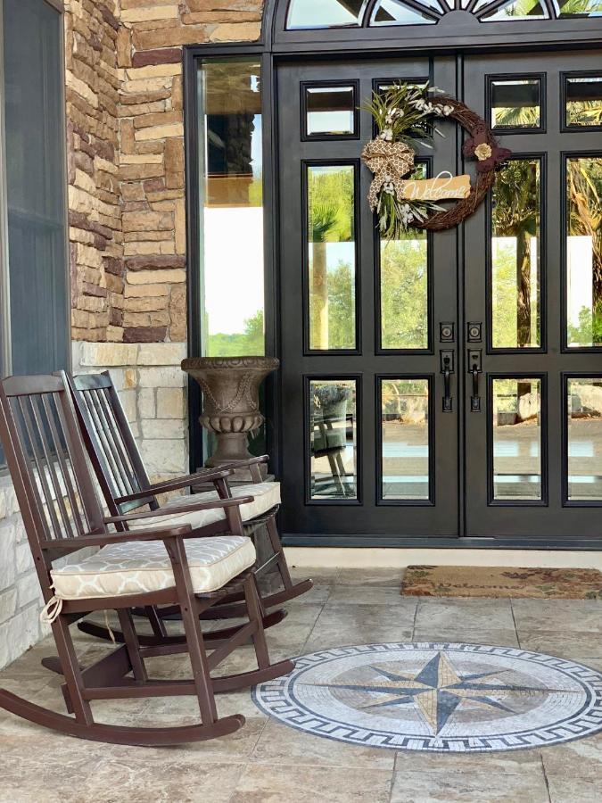 Scenic Hill Country Retreat - Rhino Ranch Villa New Braunfels Buitenkant foto