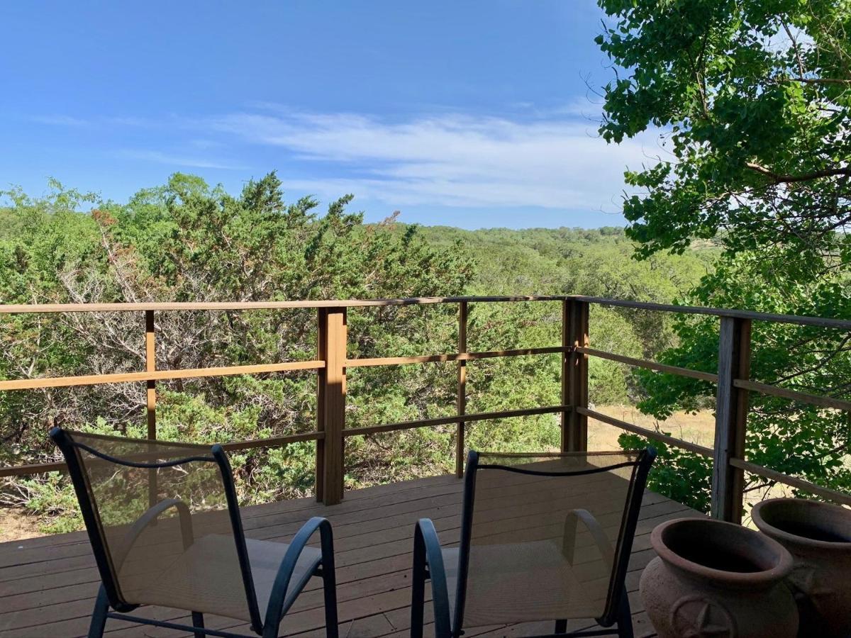 Scenic Hill Country Retreat - Rhino Ranch Villa New Braunfels Buitenkant foto