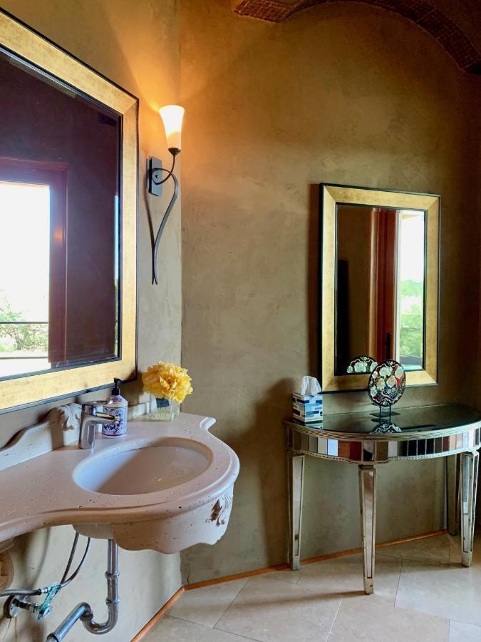 Scenic Hill Country Retreat - Rhino Ranch Villa New Braunfels Buitenkant foto