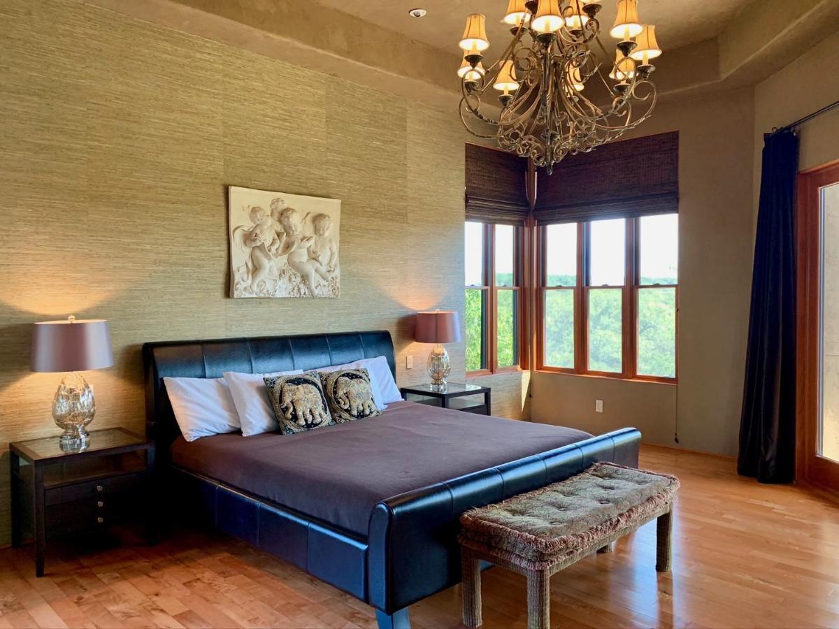 Scenic Hill Country Retreat - Rhino Ranch Villa New Braunfels Buitenkant foto